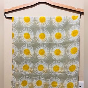 Floral Print Scarf 🌼